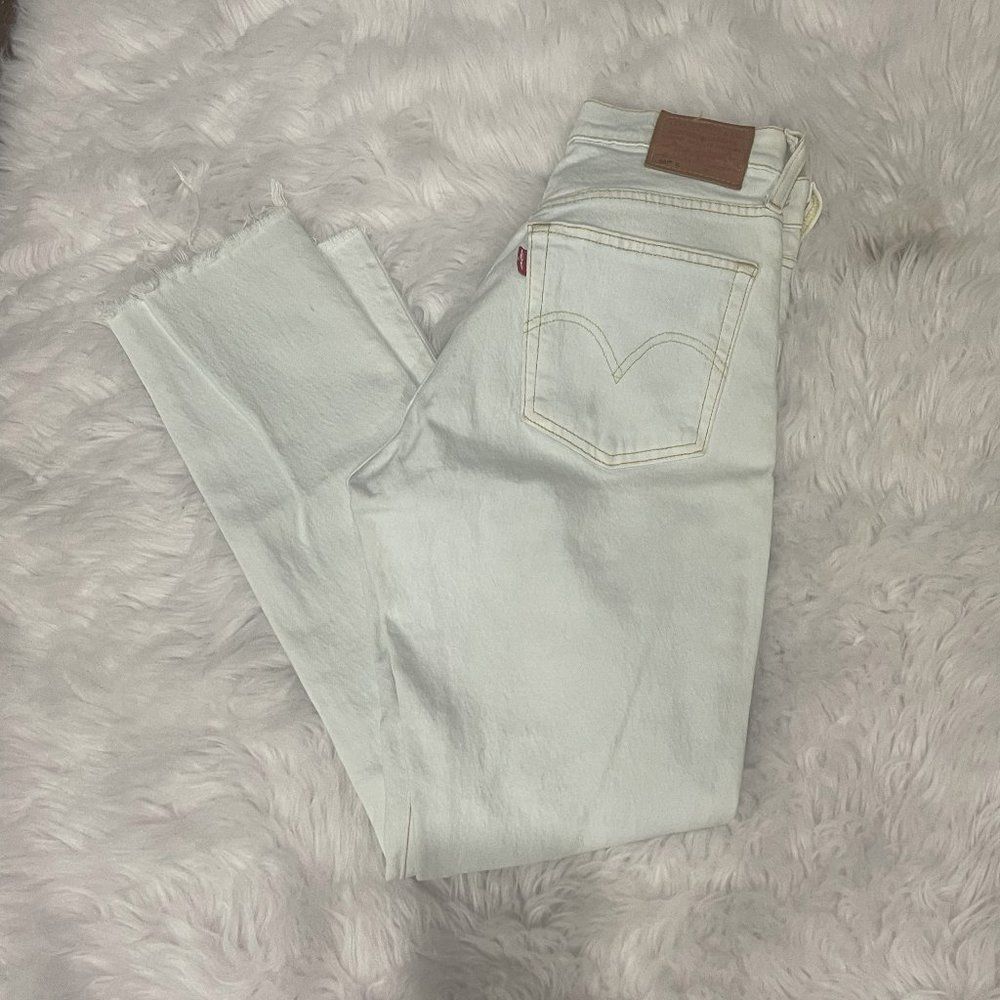 👖Women's 501 Skinny Button Up Levi Size 25 x 30👖